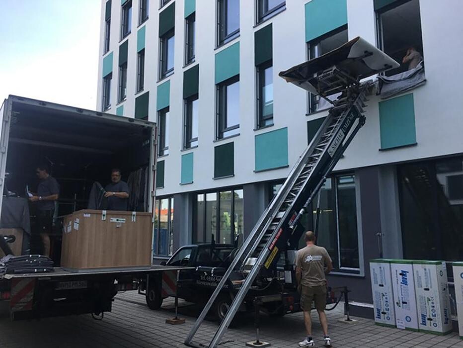 Bilder Sebastian Sachau Umzüge | internationaler Möbeltransport