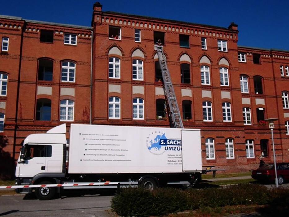 Bilder Sebastian Sachau Umzüge | internationaler Möbeltransport