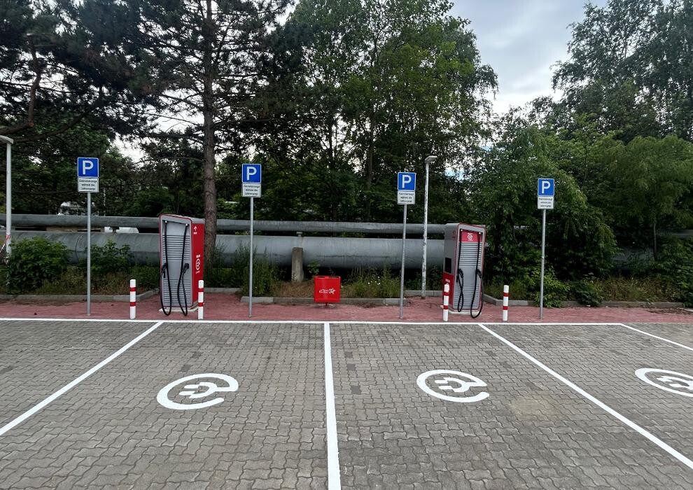 Bilder ORLEN CHARGE Ladestation