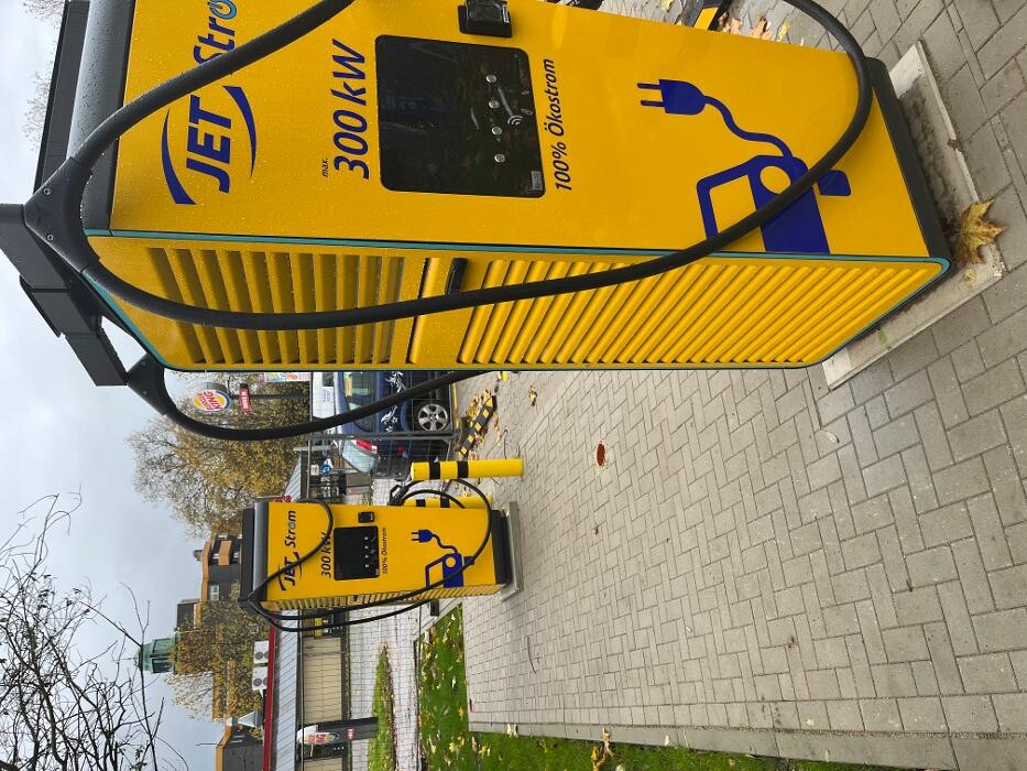 Bilder JET Ladestation
