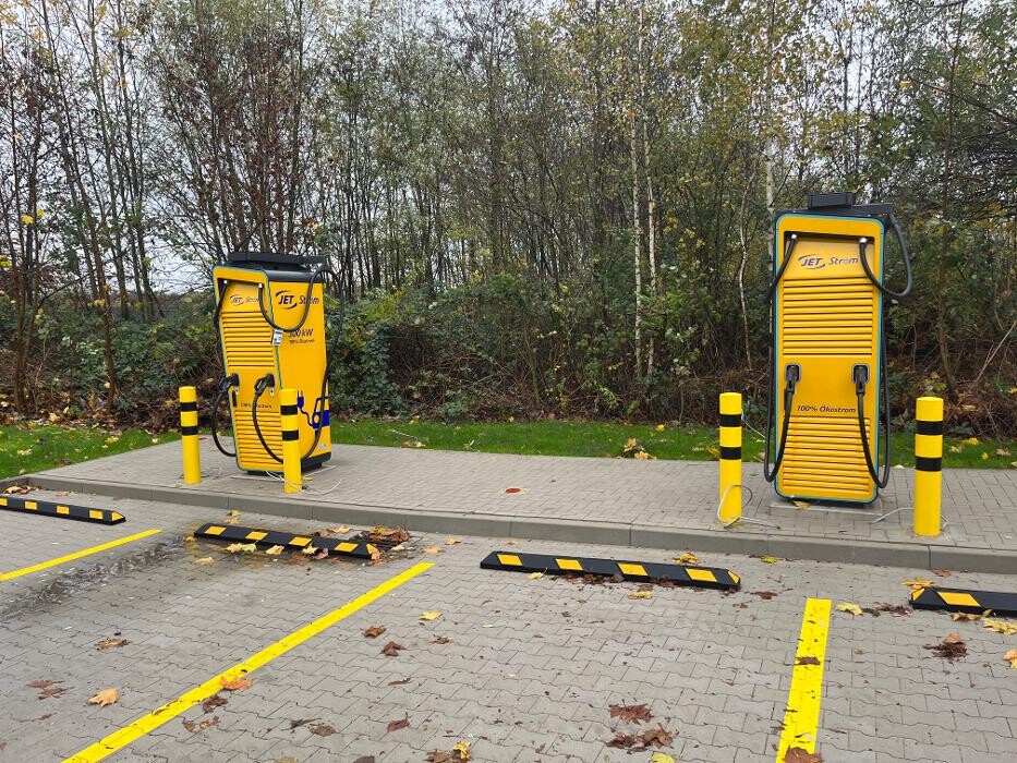 Bilder JET Ladestation