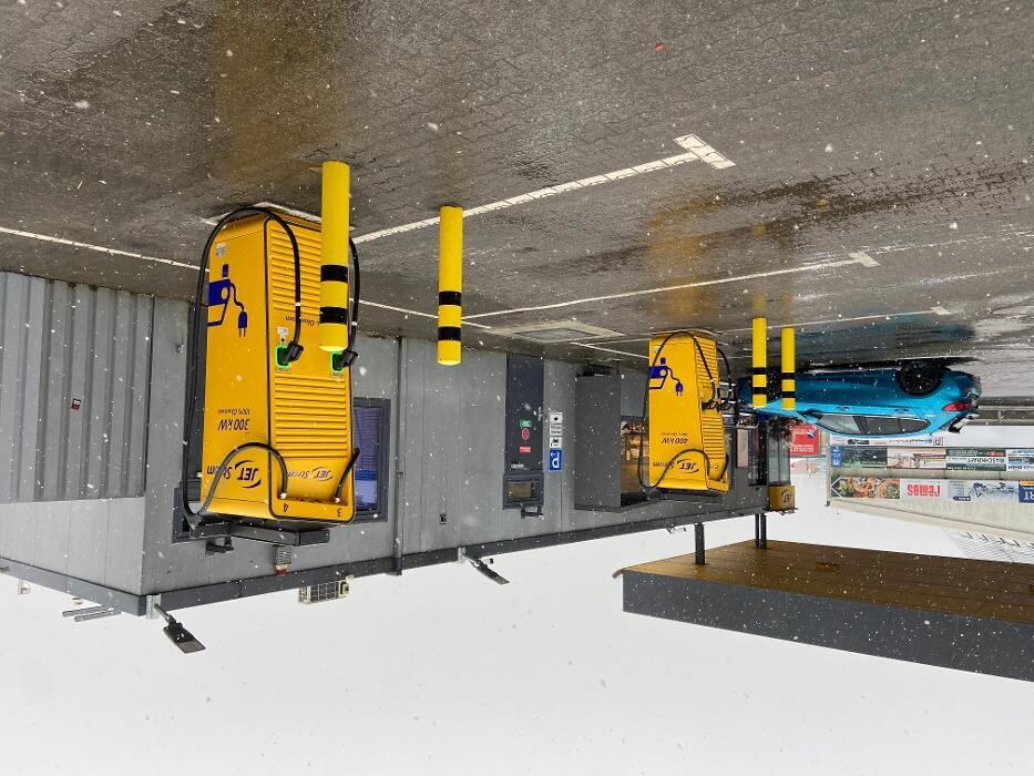Bilder JET Ladestation