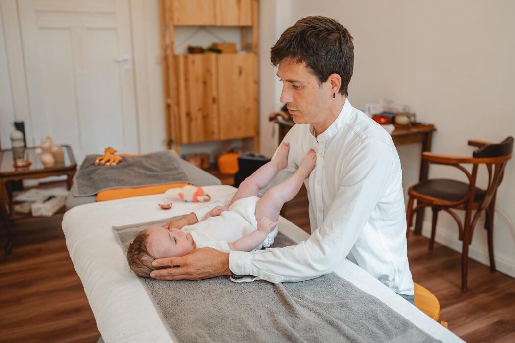 Bilder Osteopathie für Neugeborene, Kinder und Erwachsene - Christian Wengler