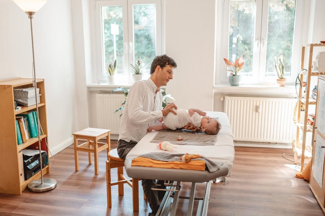 Bilder Osteopathie für Neugeborene, Kinder und Erwachsene - Christian Wengler