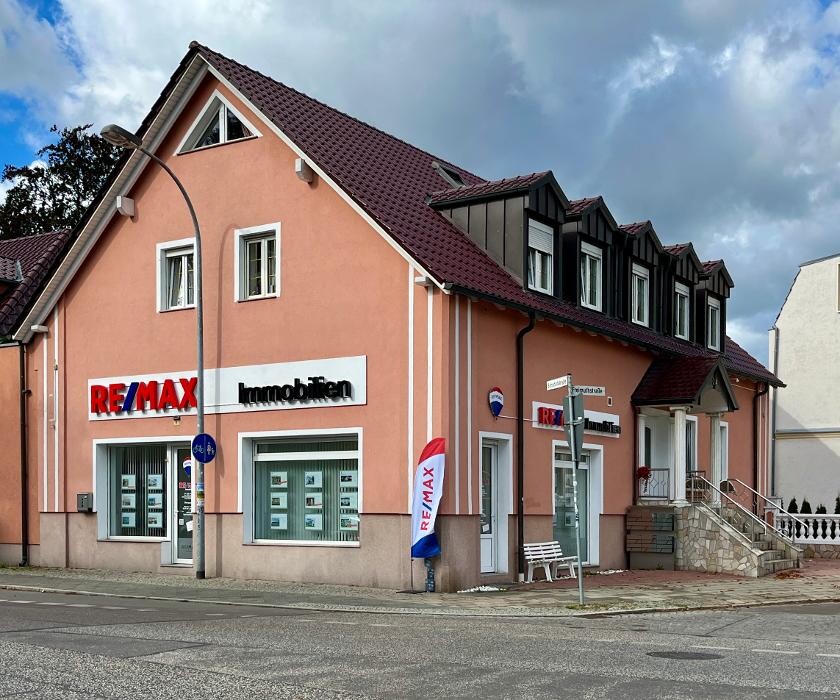 Bilder RE/MAX Deluxe Immobilien