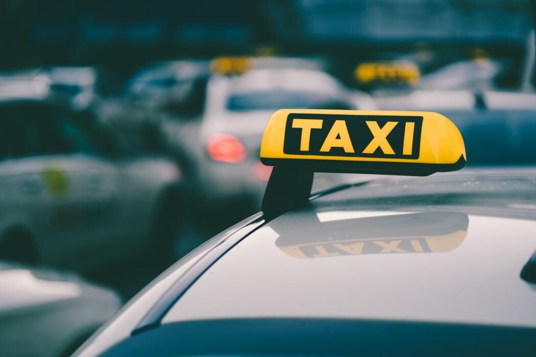 Taxi Service Gürhan Logo
