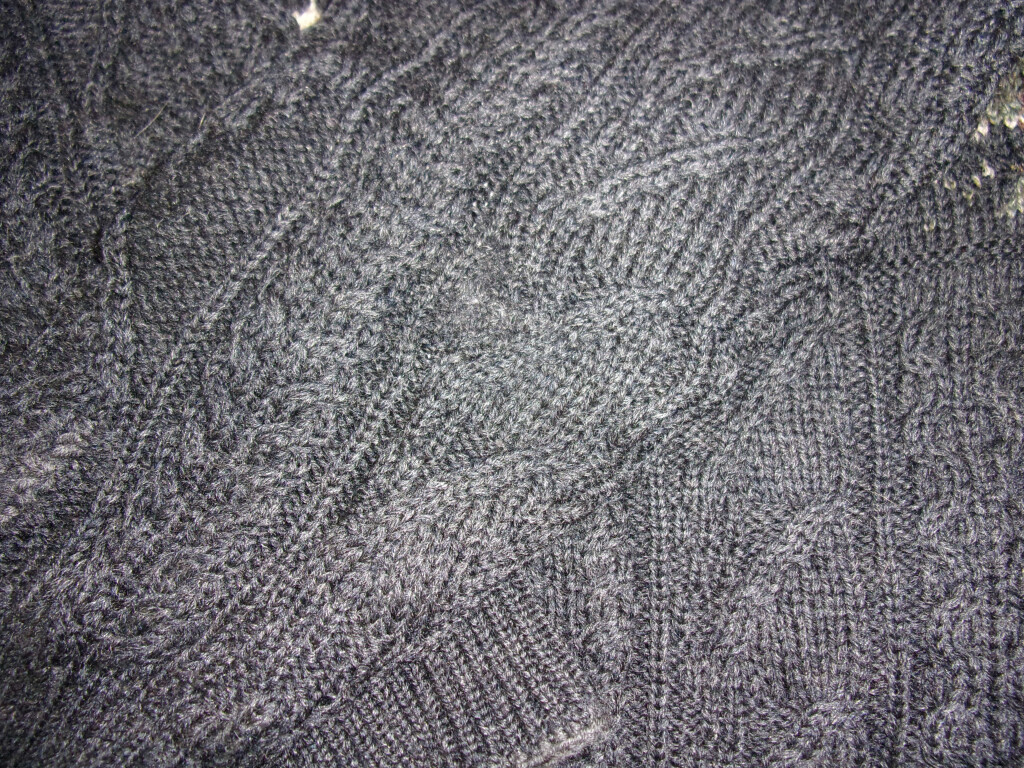 Bilder Kunststopferei Hiltmann - Kunststopfen und Reparatur von Strickkleidung und Businesskleidung