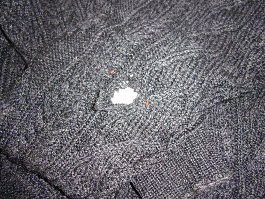 Bilder Kunststopferei Hiltmann - Kunststopfen und Reparatur von Strickkleidung und Businesskleidung