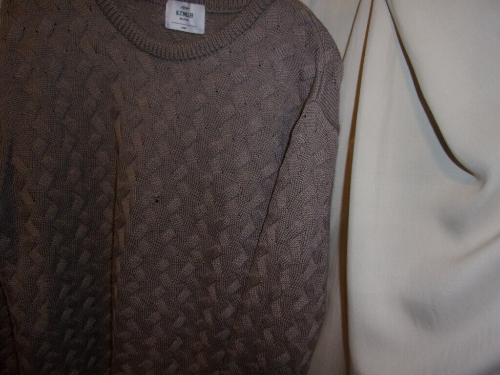 Bilder Kunststopferei Hiltmann - Kunststopfen und Reparatur von Strickkleidung und Businesskleidung