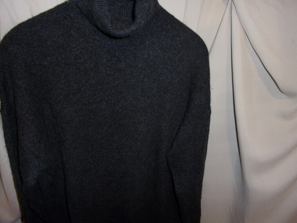 Bilder Kunststopferei Hiltmann - Kunststopfen und Reparatur von Strickkleidung und Businesskleidung