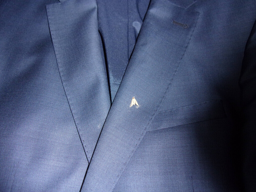 Bilder Kunststopferei Hiltmann - Kunststopfen und Reparatur von Strickkleidung und Businesskleidung