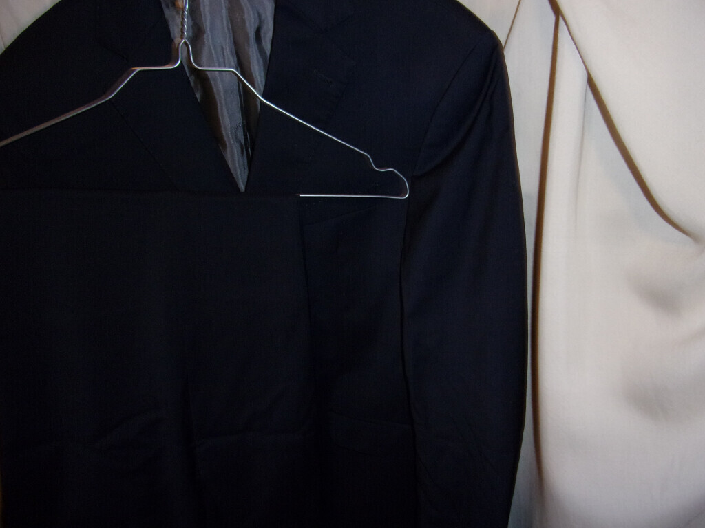 Bilder Kunststopferei Hiltmann - Kunststopfen und Reparatur von Strickkleidung und Businesskleidung