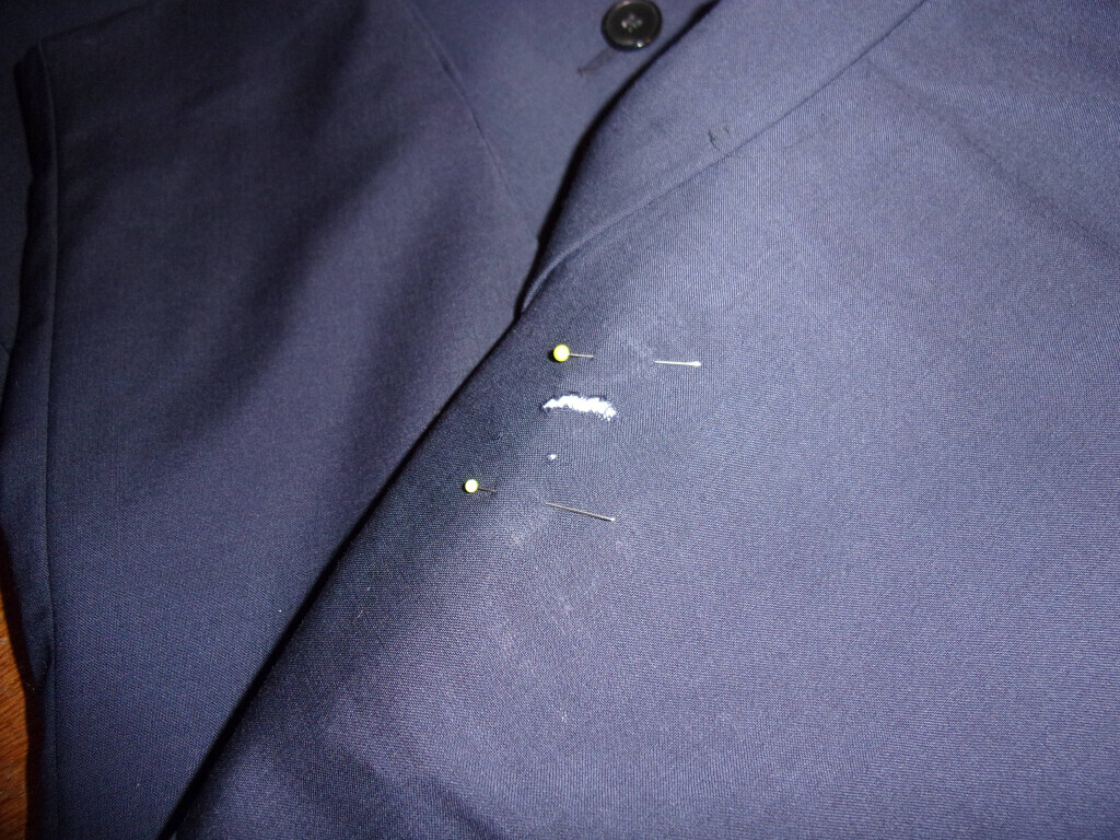 Bilder Kunststopferei Hiltmann - Kunststopfen und Reparatur von Strickkleidung und Businesskleidung