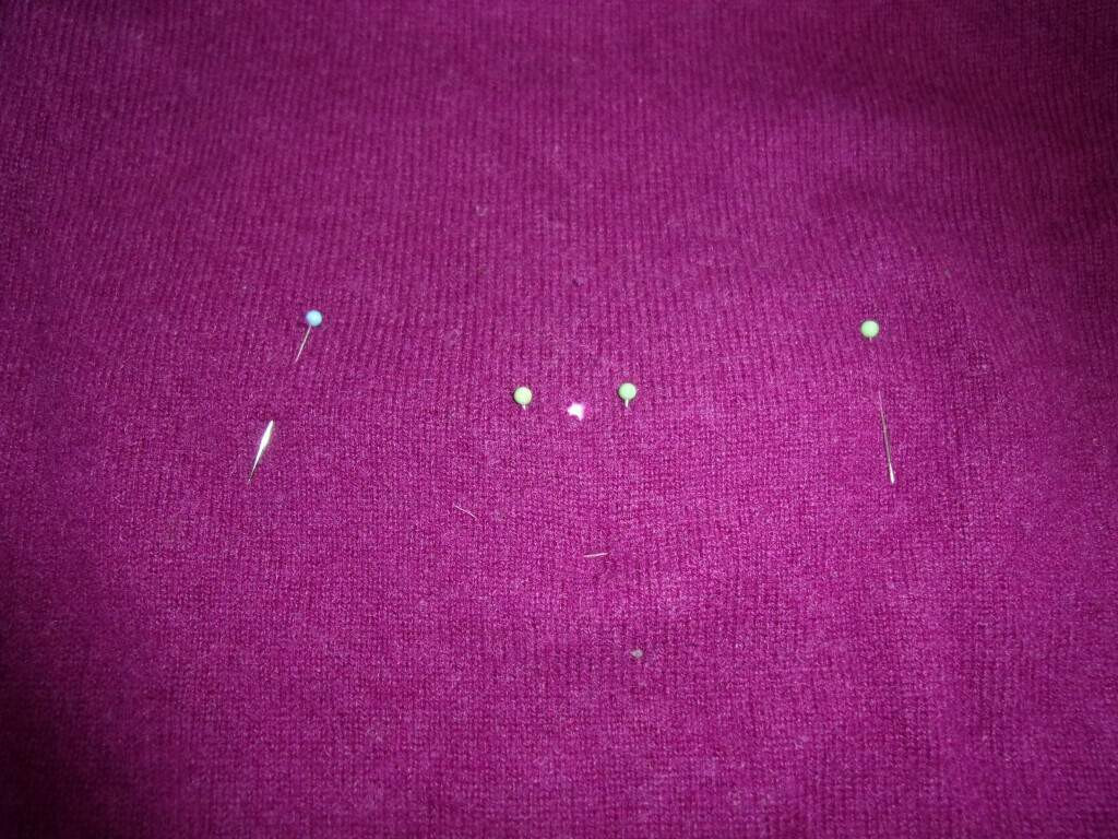 Bilder Kunststopferei Hiltmann - Kunststopfen und Reparatur von Strickkleidung und Businesskleidung