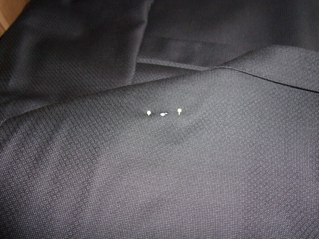 Bilder Kunststopferei Hiltmann - Kunststopfen und Reparatur von Strickkleidung und Businesskleidung