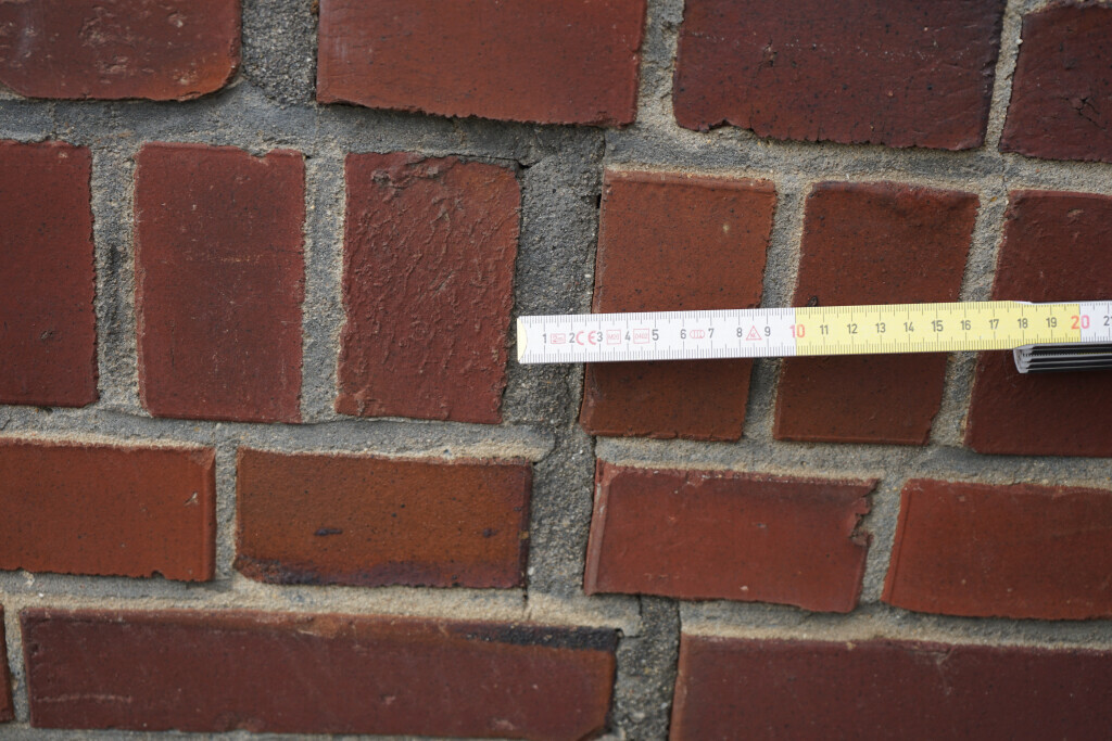 Bilder DEKRA zertifizierter Sachverständiger für Bauschadenbewertung