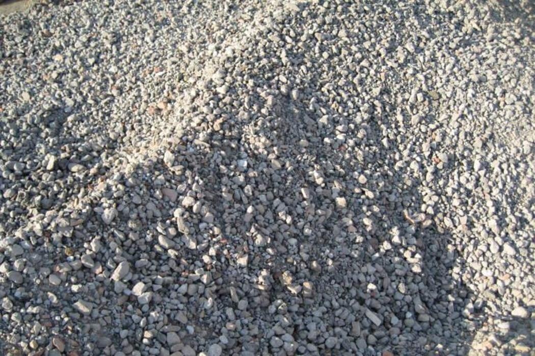Bilder Büttel GmbH (Bauschuttrecycling-Schüttgüter-BETON2GO-Transporte-Containerdienst-Erd & Abbruch)