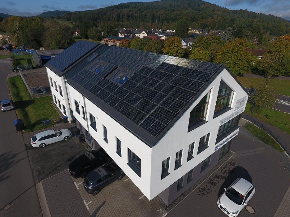 Bilder HS GmbH Schlüsselfertiges Bauen Energieberatung