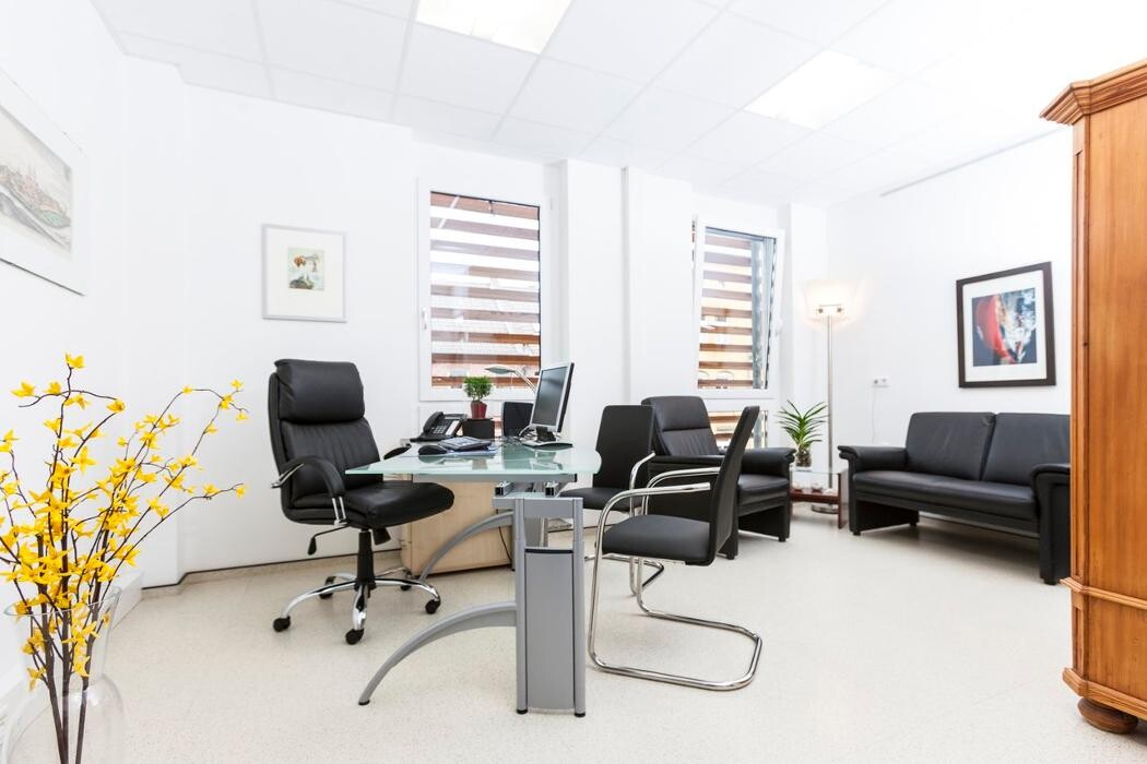 Bilder Herr Dr. med. Christoph M. Greb