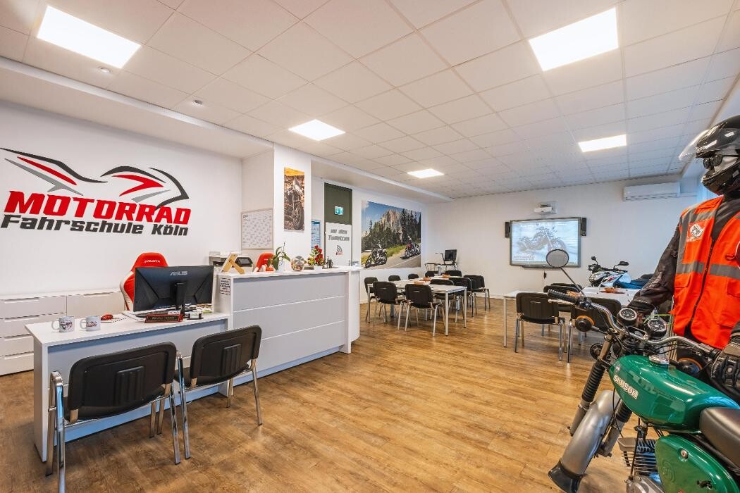 Bilder Motorrad Fahrschule Köln