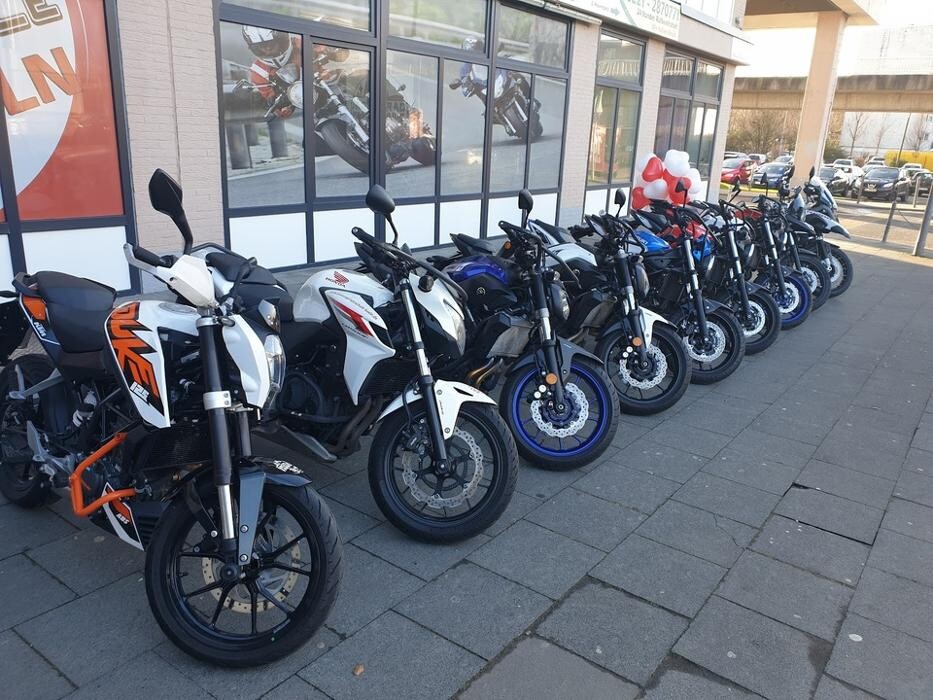 Bilder Motorrad Fahrschule Köln