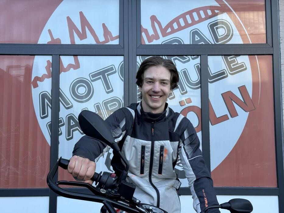 Bilder Motorrad Fahrschule Köln