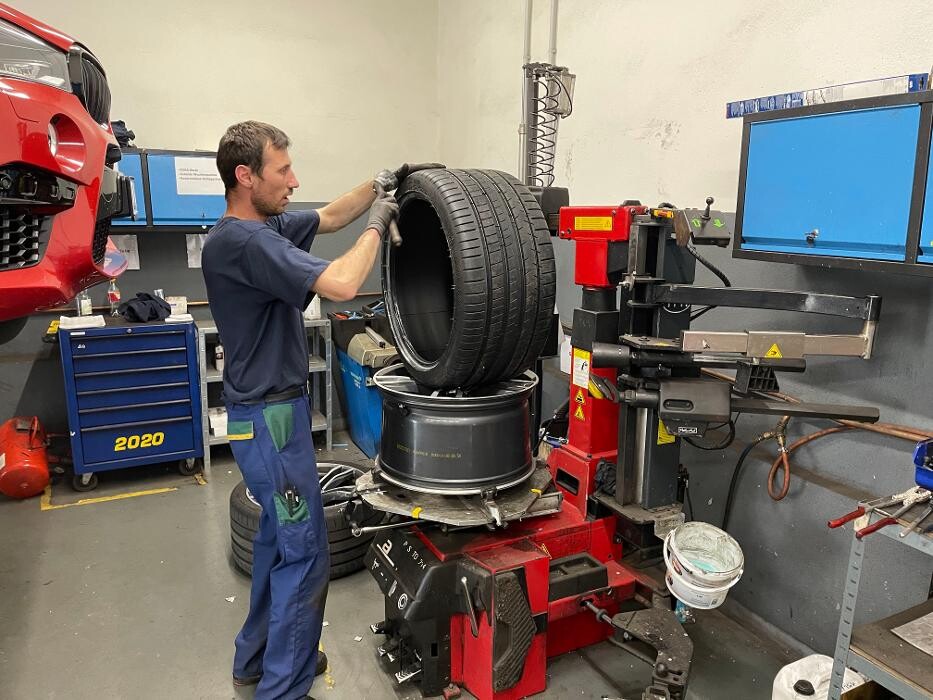 Bilder Pneumaster GmbH - Partnerbetrieb von EUROMASTER