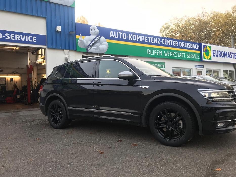 Bilder Auto-Kompetenz-Center Dreisbach e.K. - Partnerbetrieb von EUROMASTER