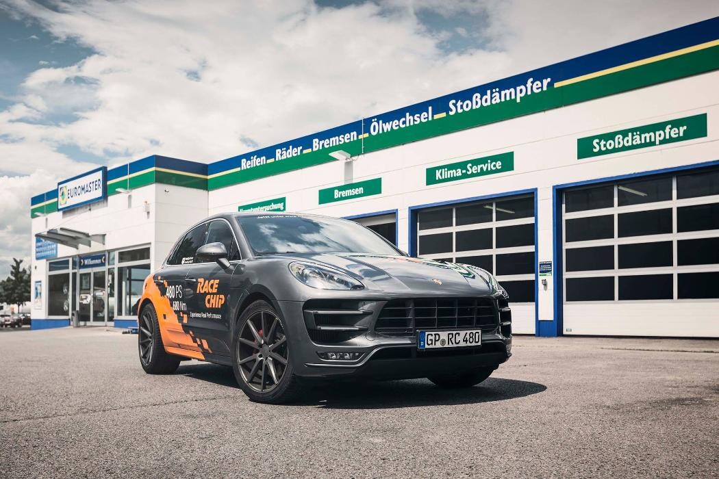 Bilder Auto-Kompetenz-Center Dreisbach e.K. - Partnerbetrieb von EUROMASTER