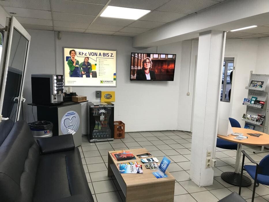 Bilder Auto-Kompetenz-Center Dreisbach e.K. - Partnerbetrieb von EUROMASTER