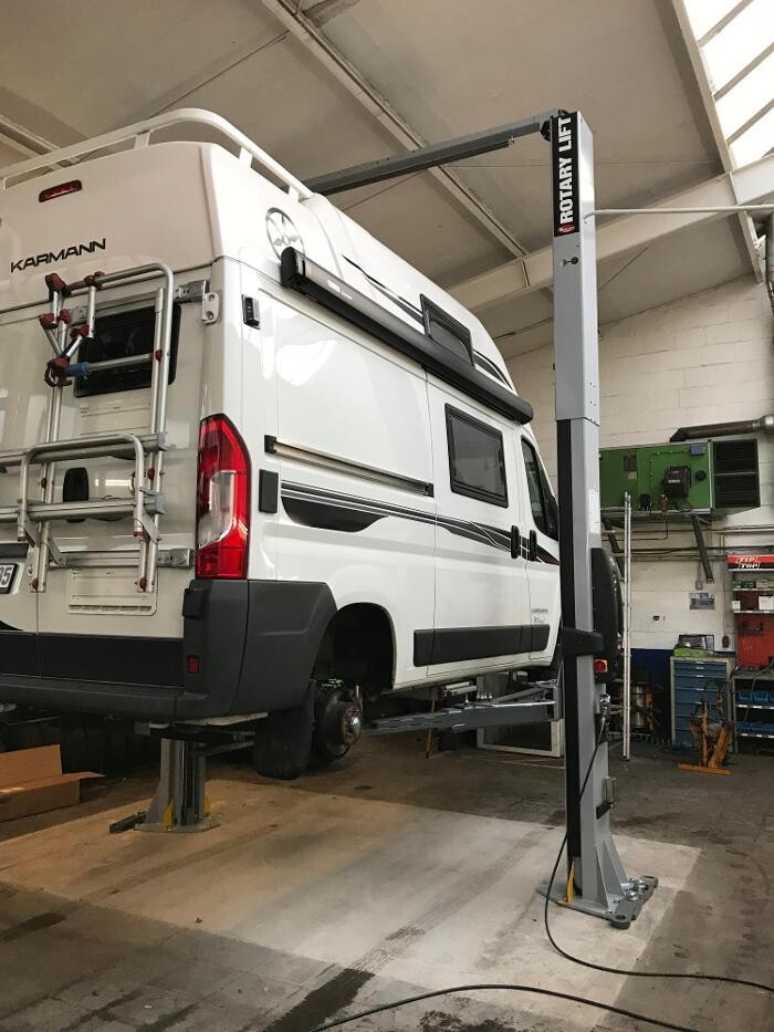 Bilder Auto-Kompetenz-Center Dreisbach e.K. - Partnerbetrieb von EUROMASTER