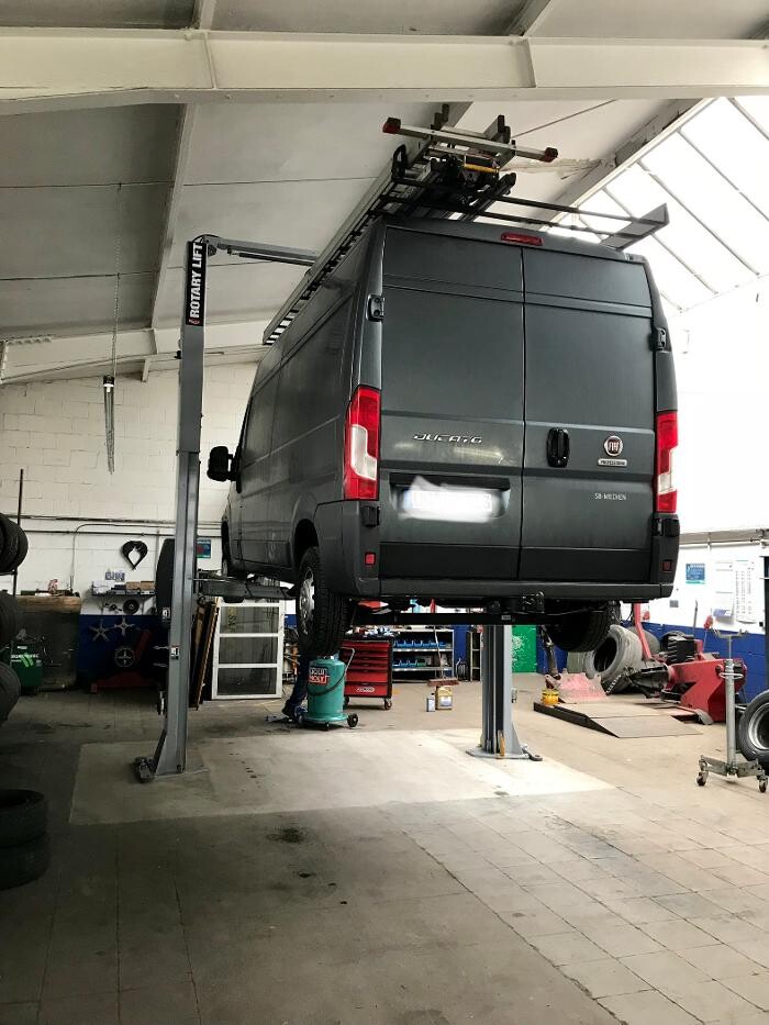 Bilder Auto-Kompetenz-Center Dreisbach e.K. - Partnerbetrieb von EUROMASTER