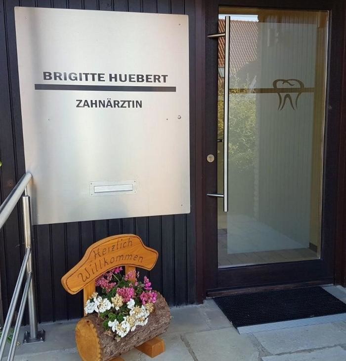 Bilder Brigitte Huebert Zahnärztin