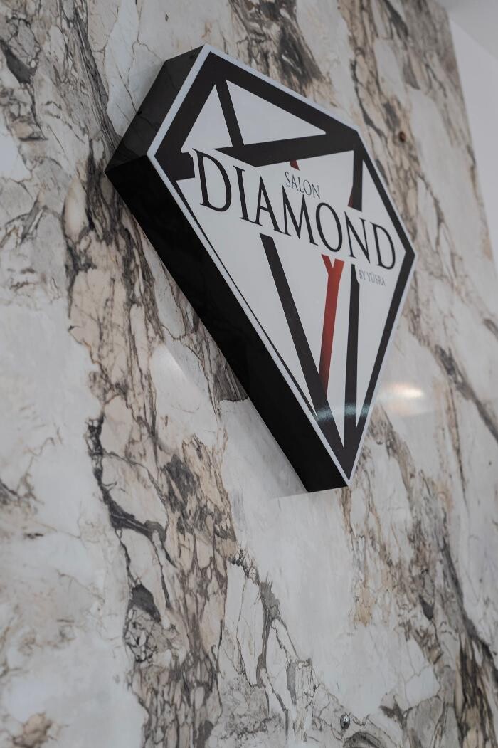 Bilder Salon Diamond Friseur, Kosmetik & Beauty