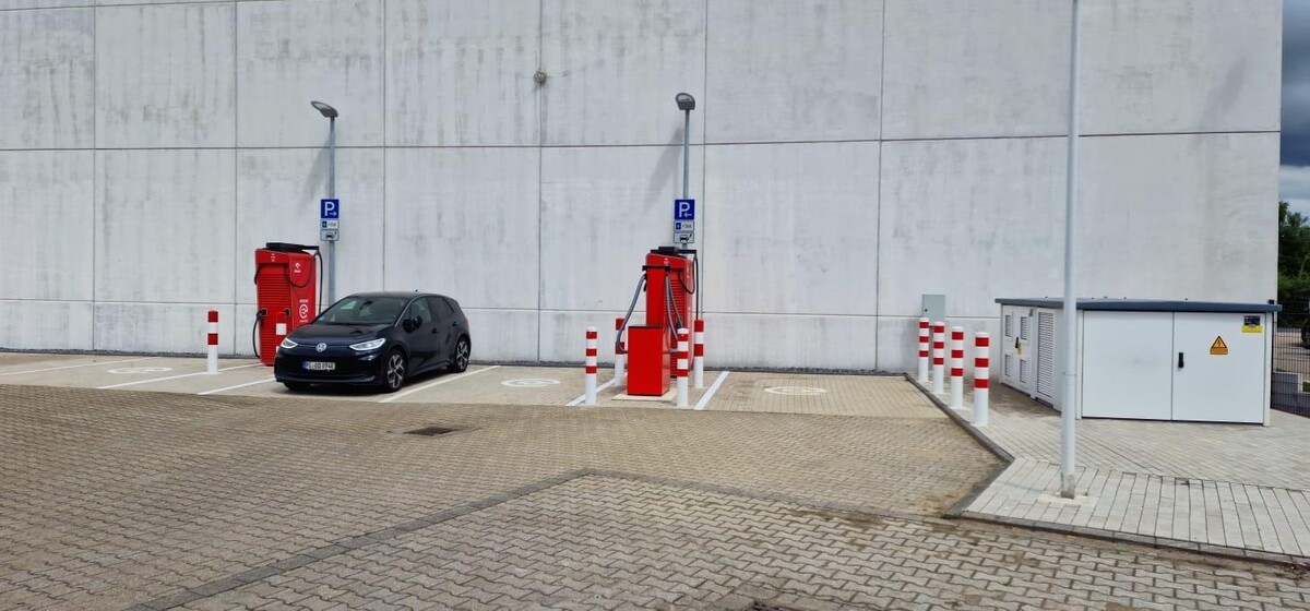 Bilder ORLEN CHARGE Ladestation
