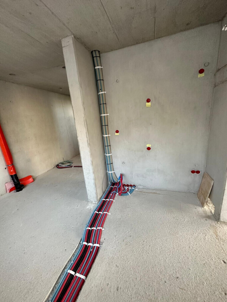 Bilder Elektro-Watt-Tech