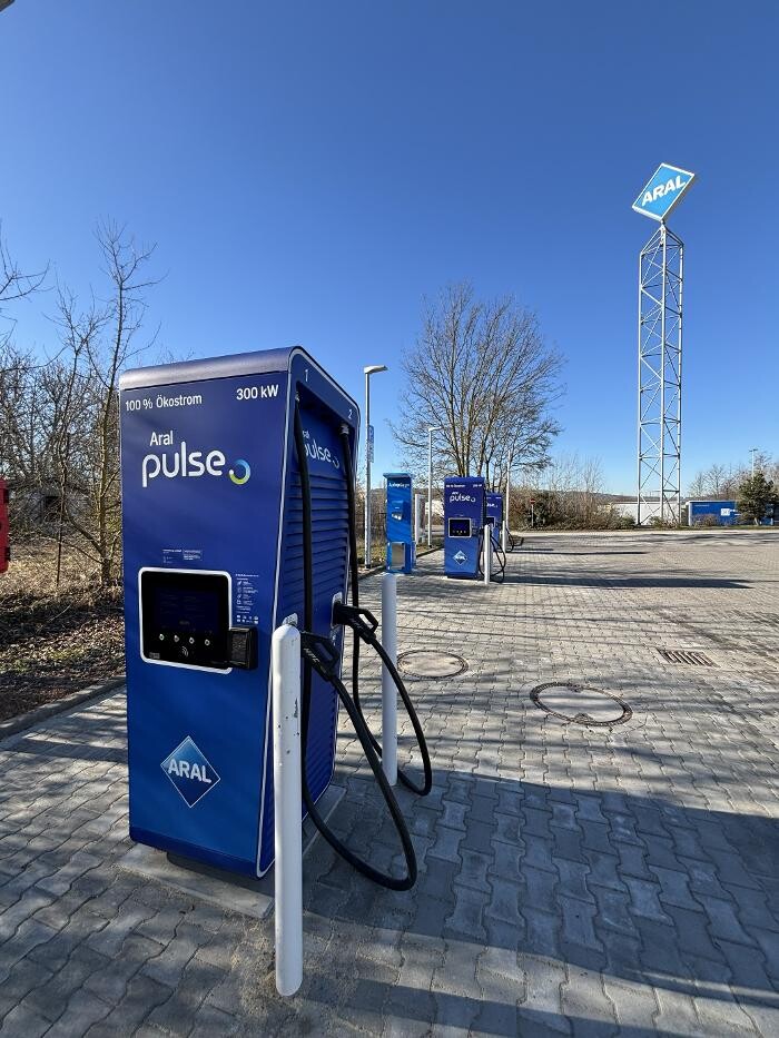 Bilder Aral pulse Ladestation