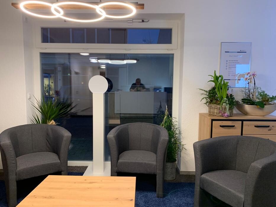 Bilder MaxTon Hörsysteme GmbH