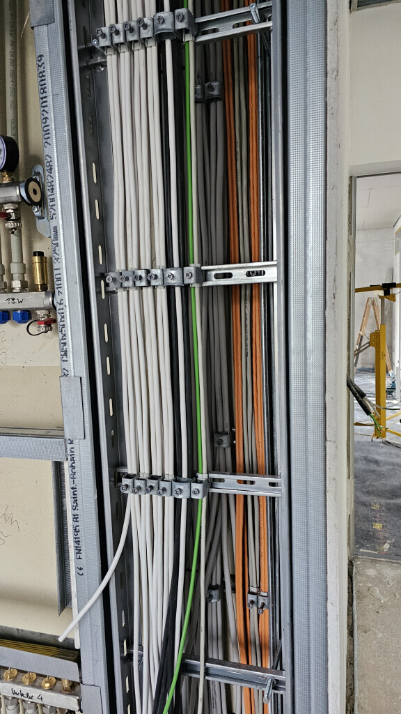 Bilder Top Bau JMJ - Michal Jakubów