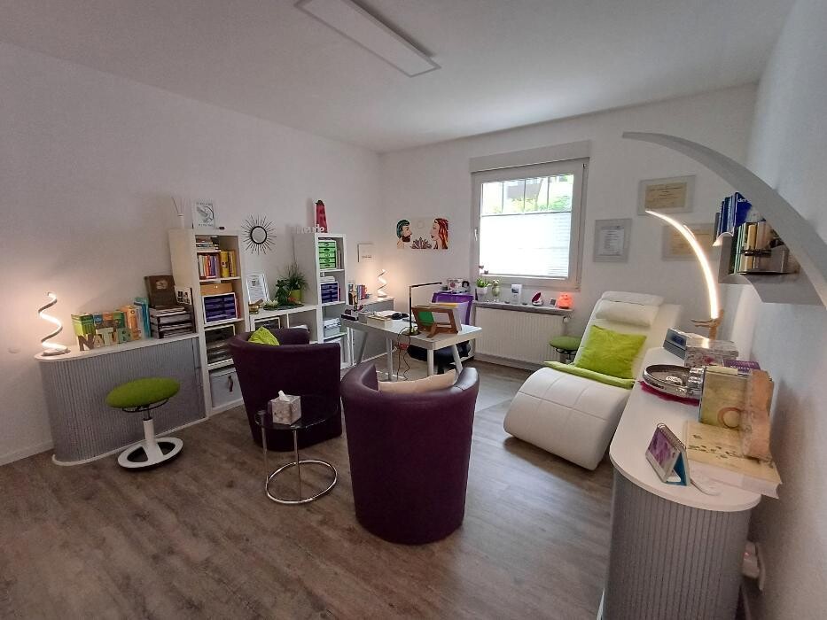 Bilder Heilpraktikerin Claudia Montenbroich