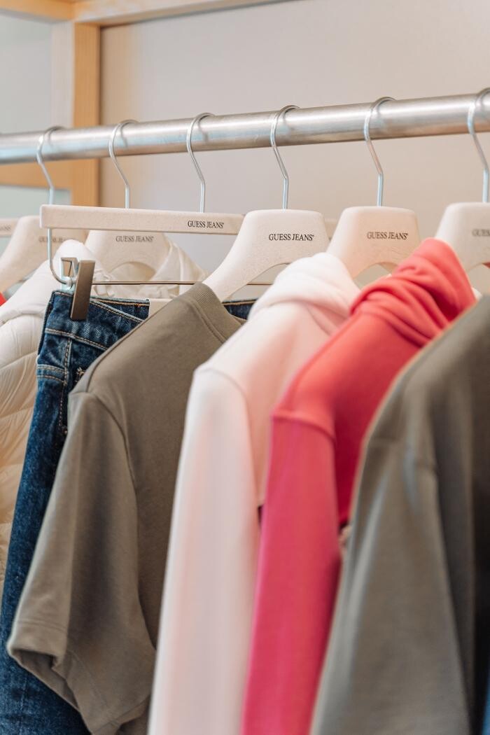 Bilder GUESS JEANS
