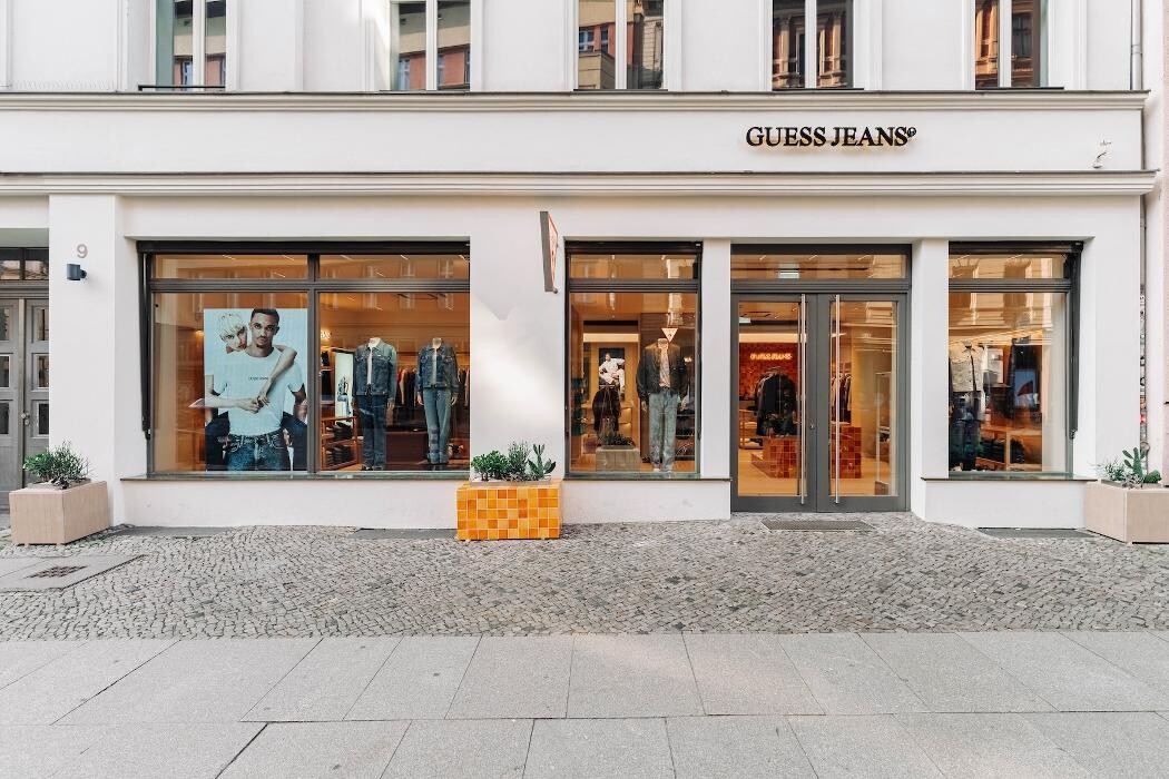 Bilder GUESS JEANS