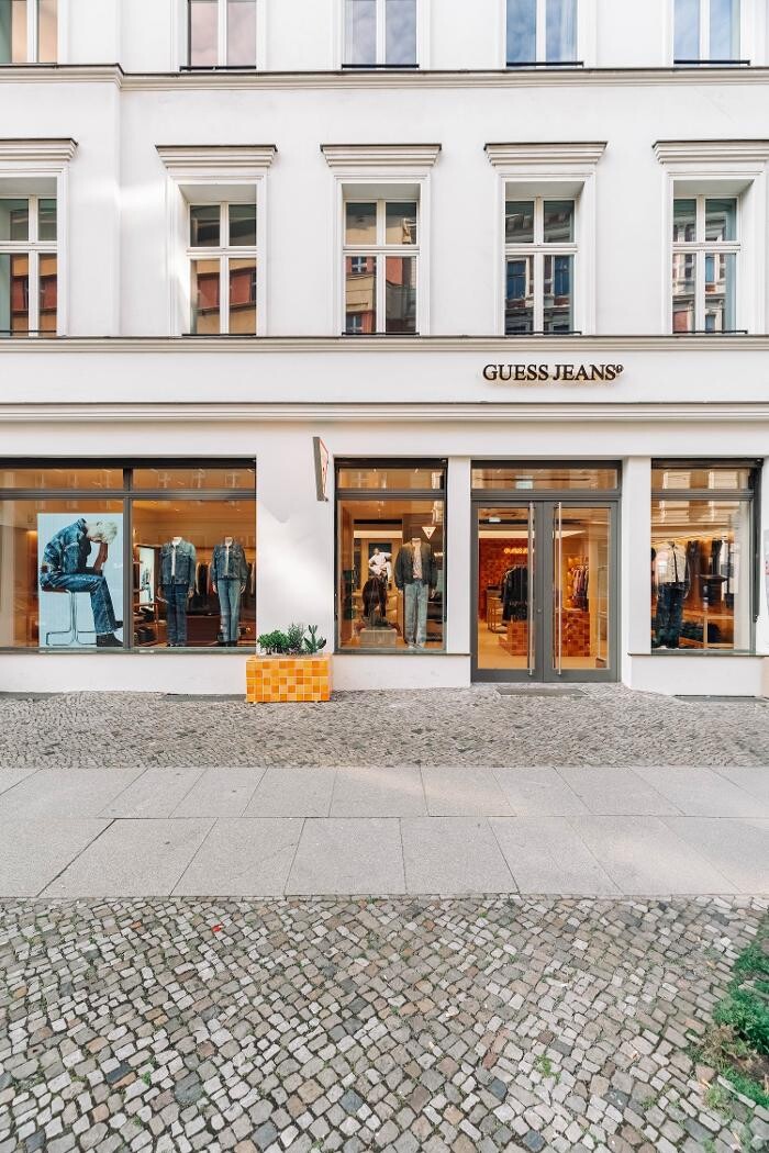 Bilder GUESS JEANS