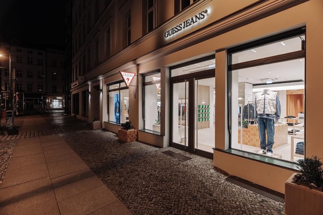 Bilder GUESS JEANS