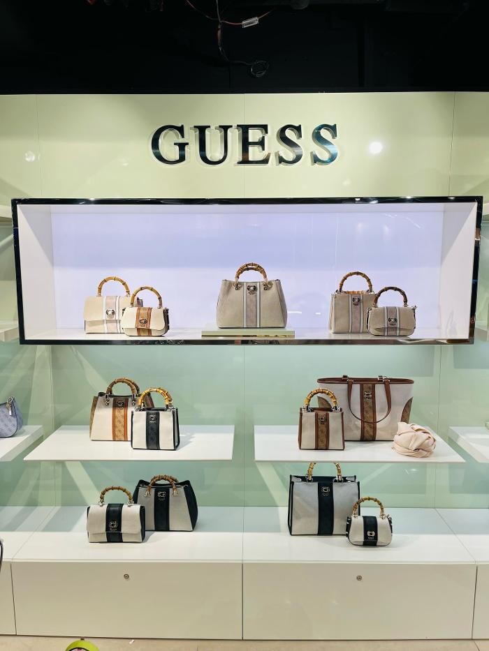 Bilder GUESS ACCESSORIES