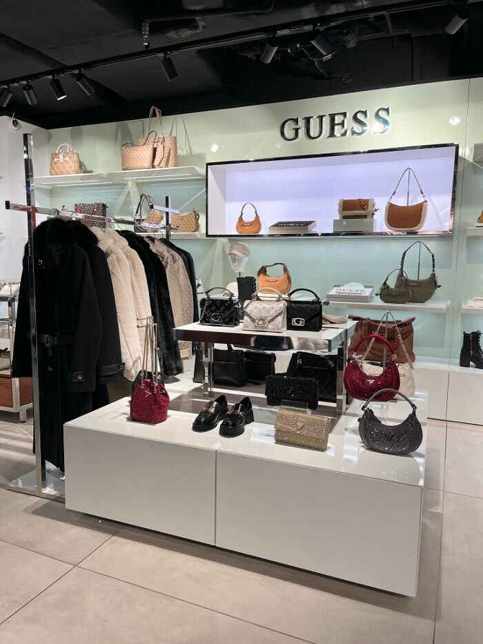 Bilder GUESS ACCESSORIES