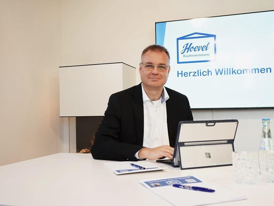 Bilder ERGO Versicherung Michael Hoevel