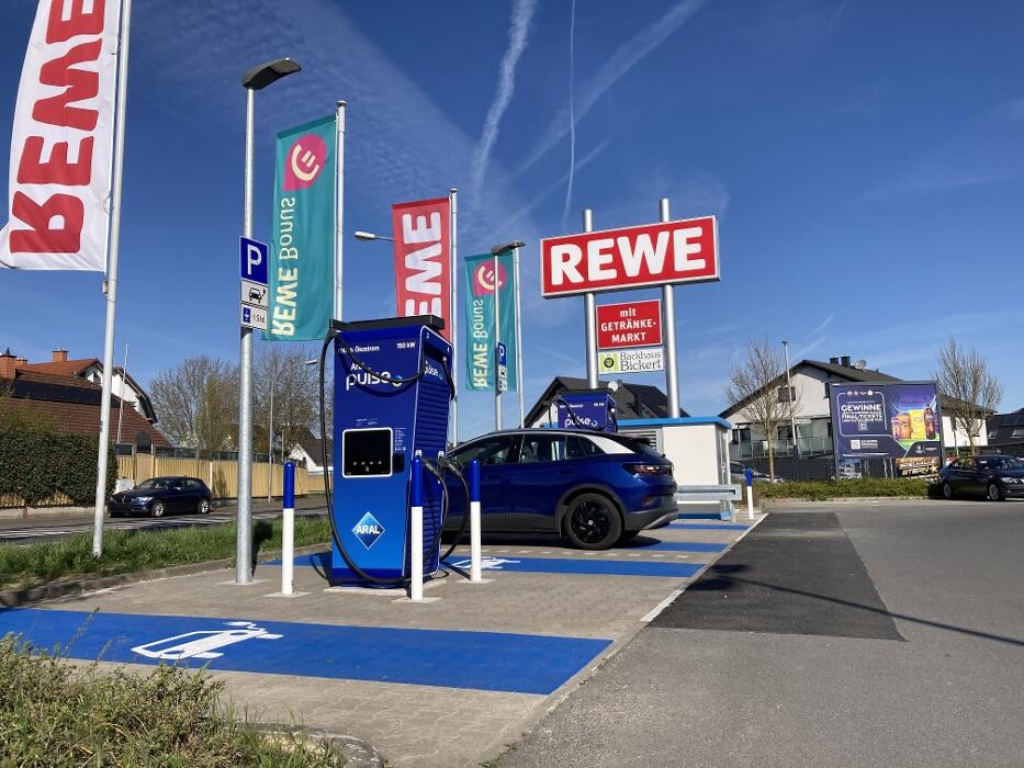 Bilder Aral pulse Ladestation