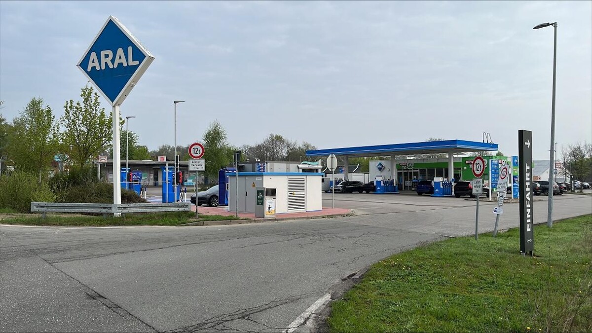 Bilder Aral pulse Ladestation
