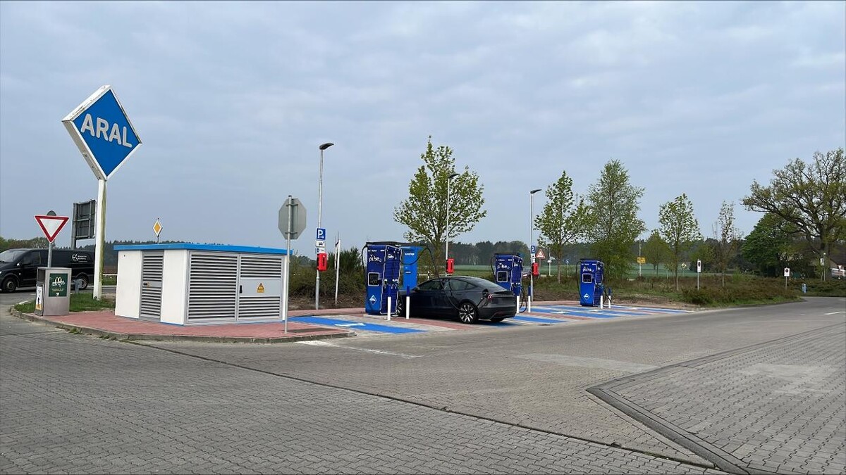 Bilder Aral pulse Ladestation